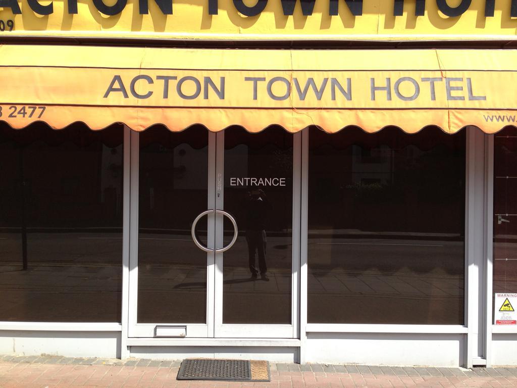 Acton Town Hotel Londen Buitenkant foto